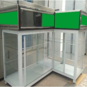 Punto de Pago Panorámico Derecho Blanco/Verde | Vitrina de Impulso Vidrio 4mm | Gaveta POS | Acero Satinado Cal. 20 | Tecnoprocesos Colombia